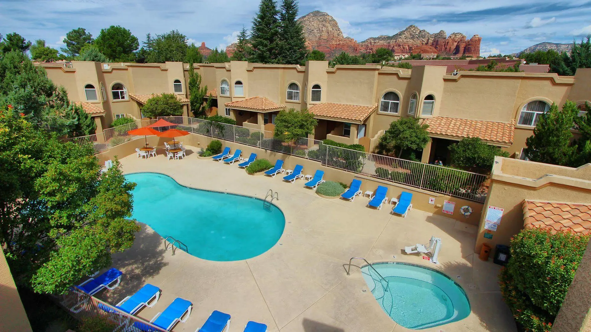 Springs Hotel 3*