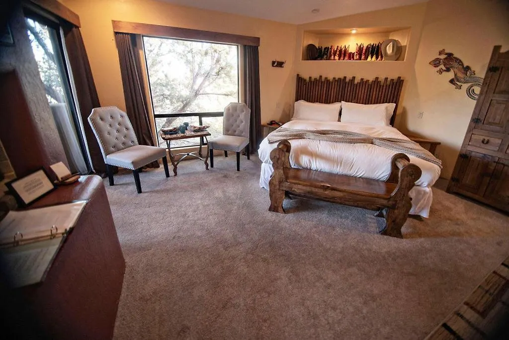 The At Thunder Mountain 4*