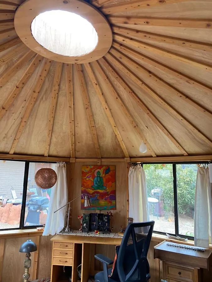 Peace Place Yurt Gæstehus