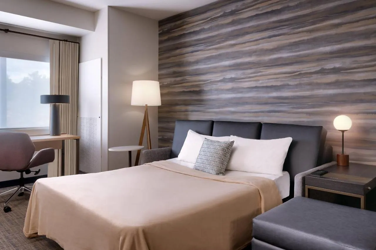 By Marriott Otel Sedona