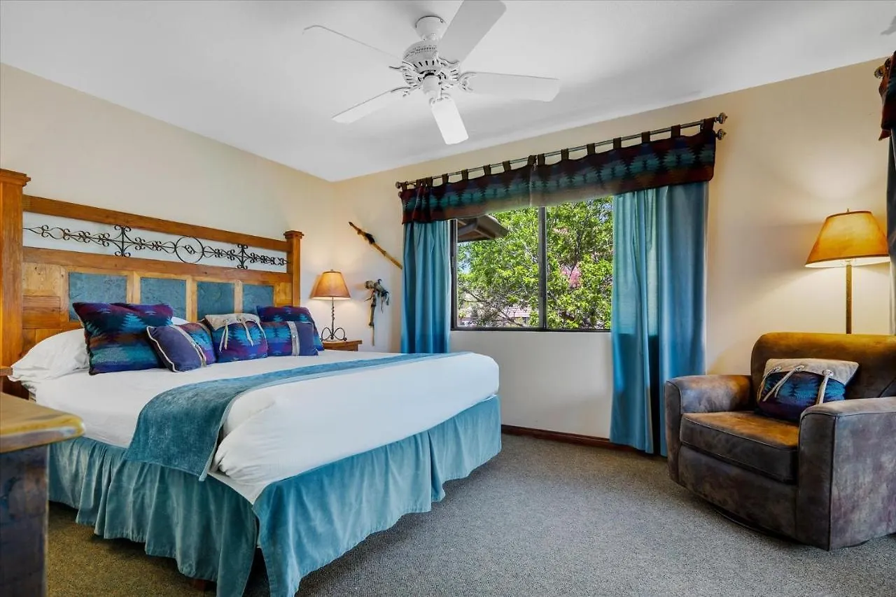 Adobe Village Estate Estate Apartment