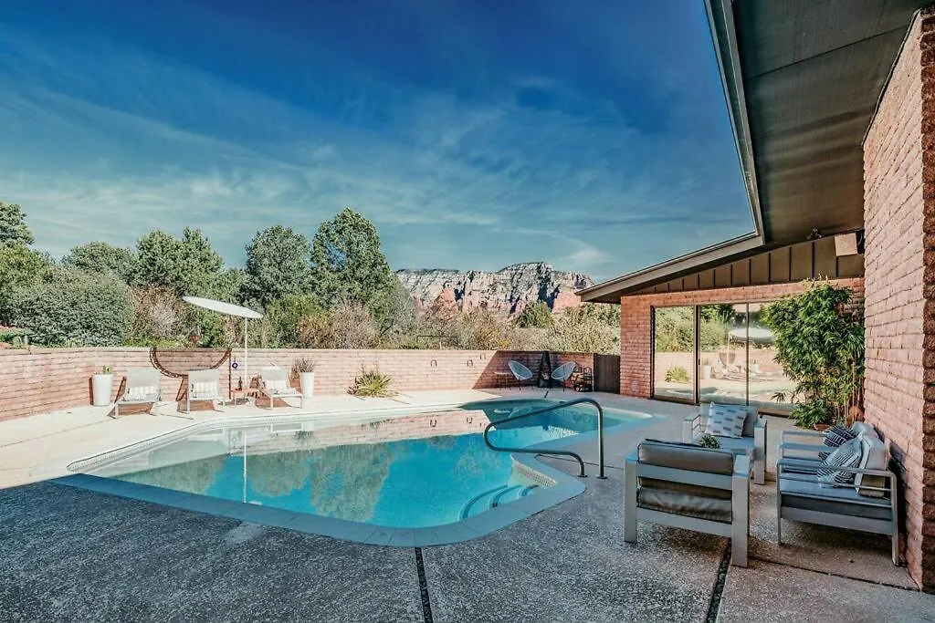 Holiday home Jacuzzi, Walk To Trails, Stunning Views, Mid-century Modern,pool Sedona