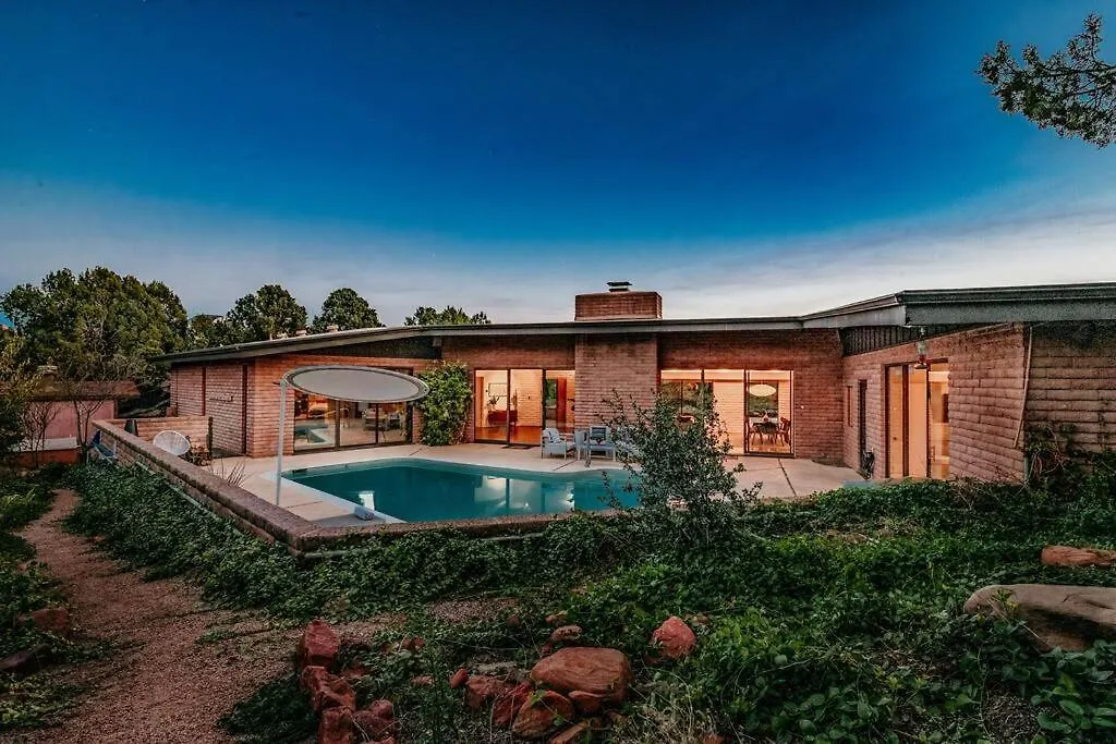 Jacuzzi, Walk To Trails, Stunning Views, Mid-century Modern,pool Sedona