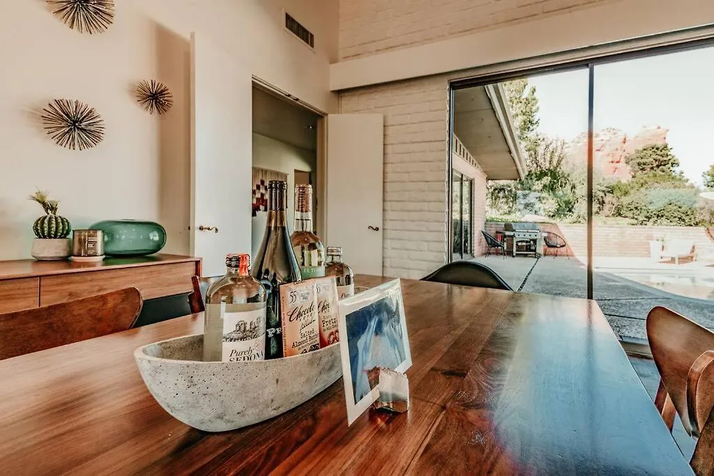 Jacuzzi, Walk To Trails, Stunning Views, Mid-century Modern,pool Holiday home *