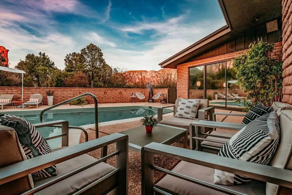 Jacuzzi, Walk To Trails, Stunning Views, Mid-century Modern,pool * Sedona
