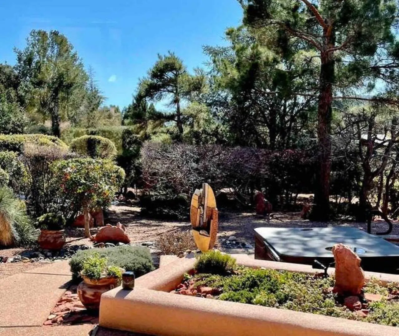 Holiday home Chapel Vortex Red Rocks Hot Tub Gardens *