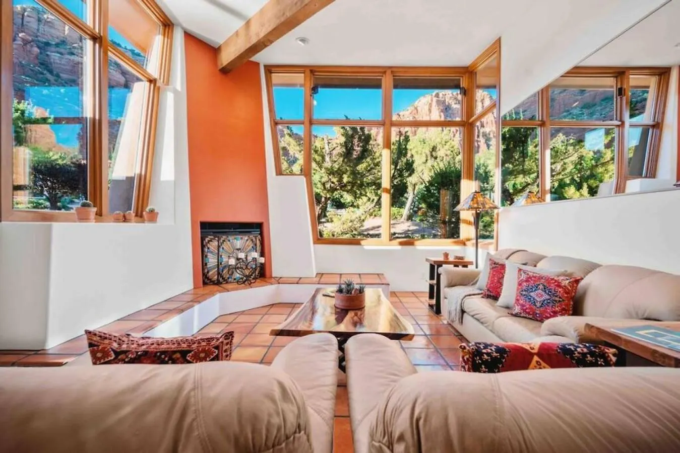 Holiday home Chapel Vortex Red Rocks Hot Tub Gardens *