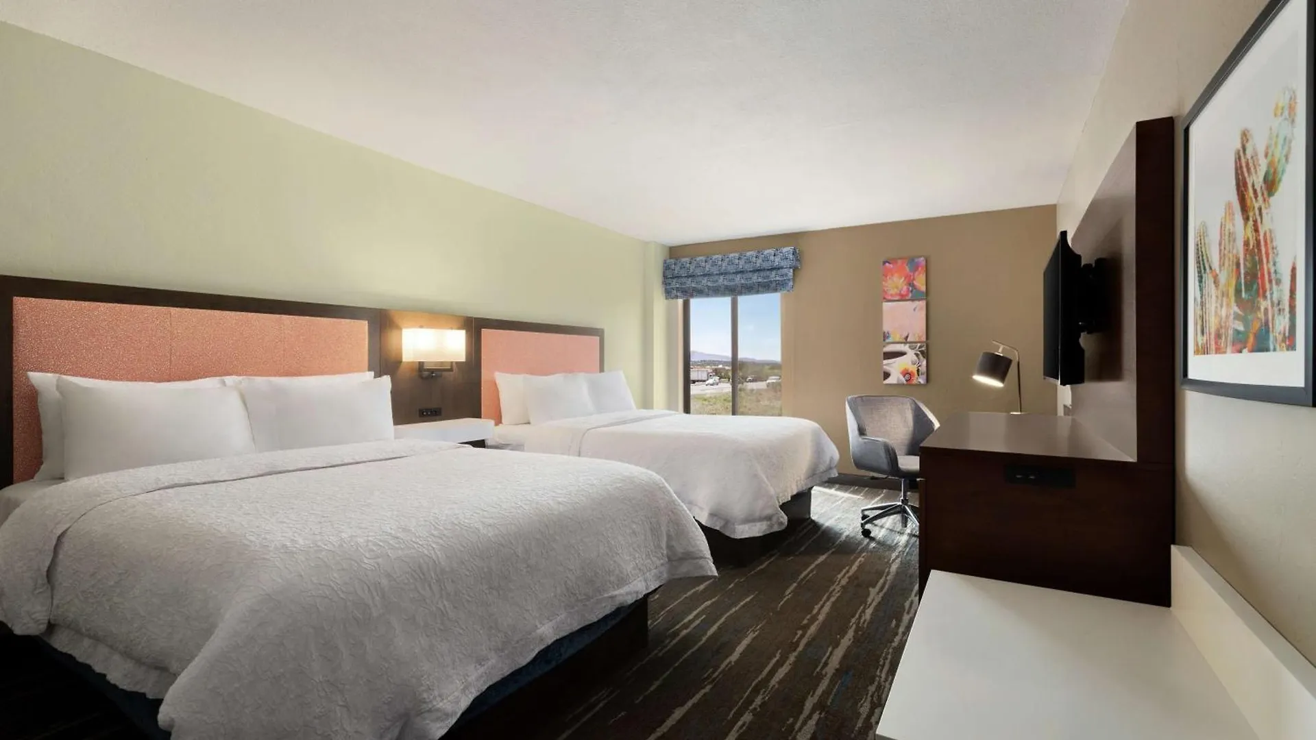 Hampton Hotel 3*