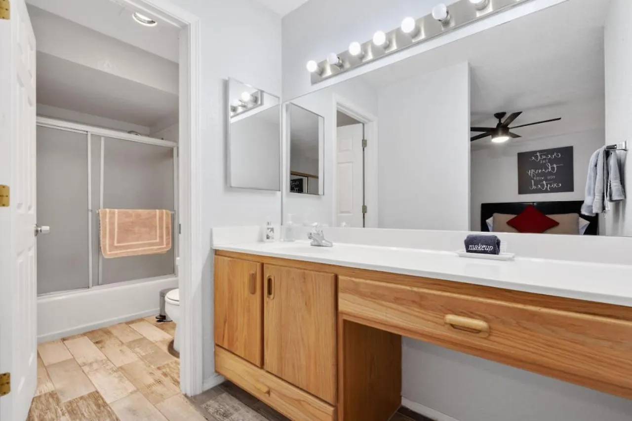 Airbnb - Golf, Pool And Hot Tub By Bell Rock-views Holiday home Sedona