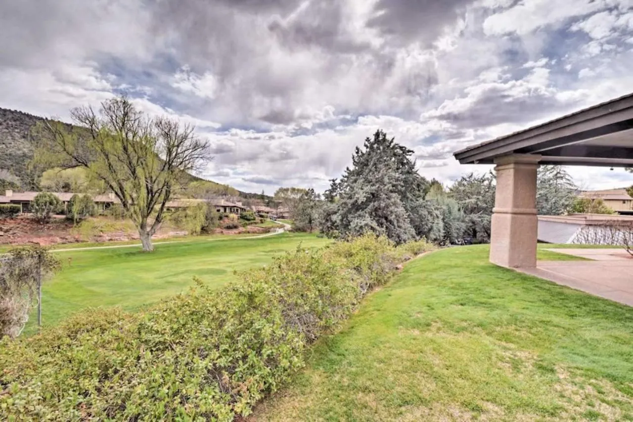 Airbnb - Golf, Pool And Hot Tub By Bell Rock-views Holiday home