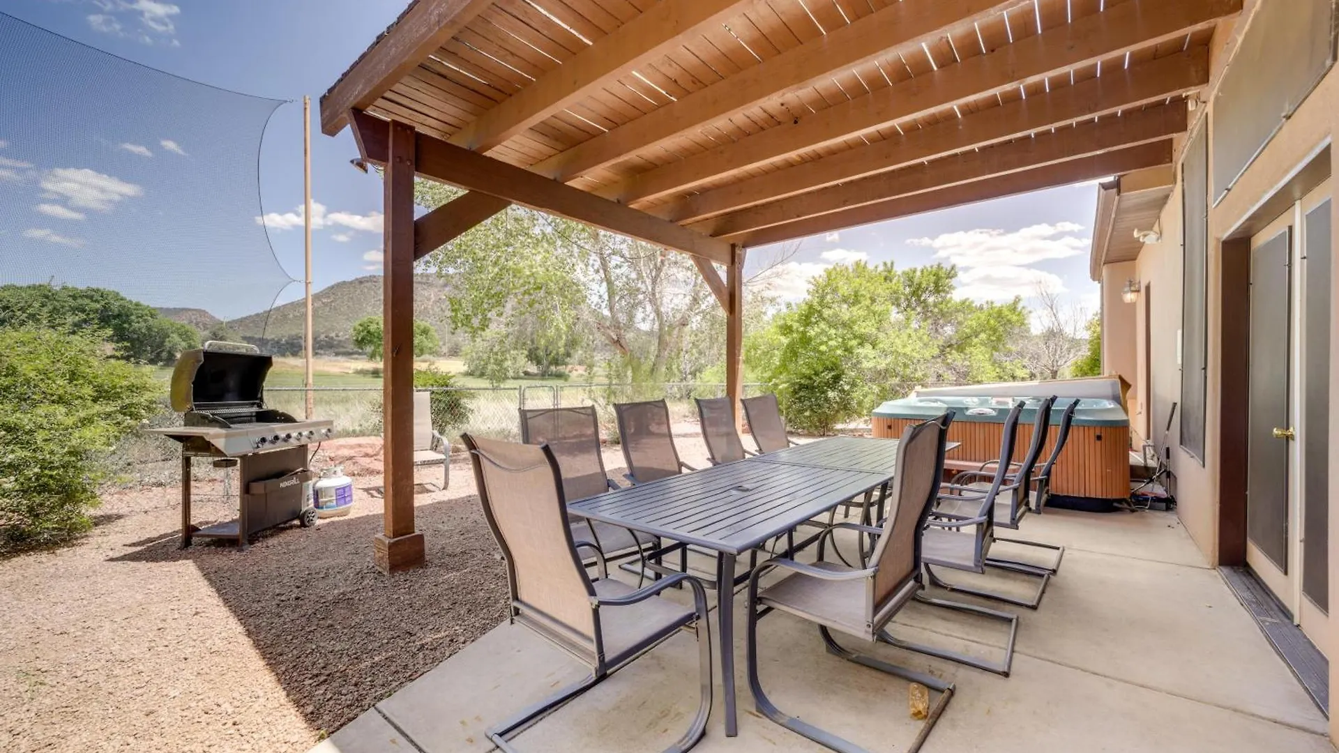 Holiday home With Fire Pit Red Rock State Park Views *