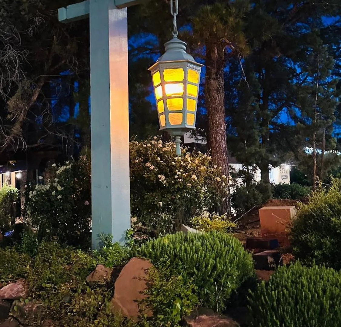Lantern Light - Romantic Getaway (adults Only) 3* Sedona
