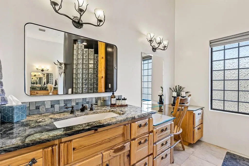 Bliss Estates -sleeps 16- Hot Tub Βίλα *