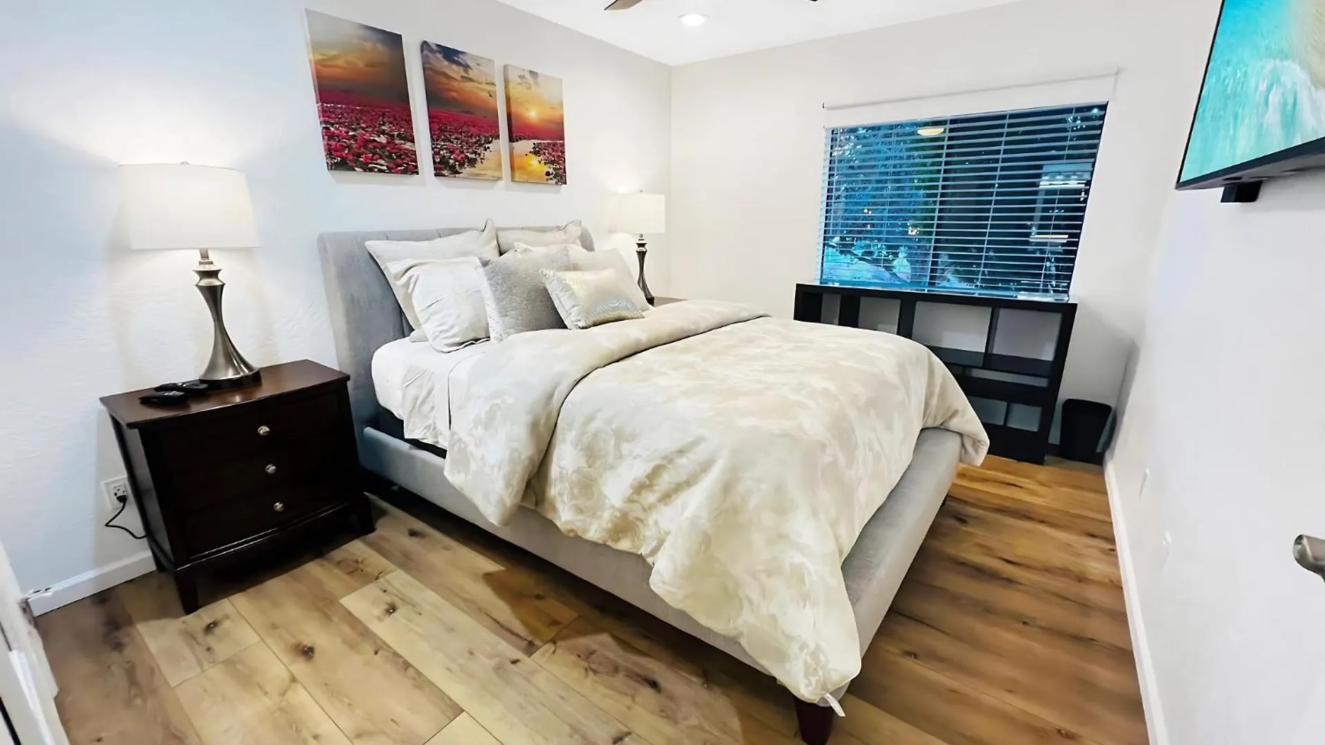 Apartment Cozy & Peaceful With Pool, Walk To Restaurants, Shops & Hiking Nearby
