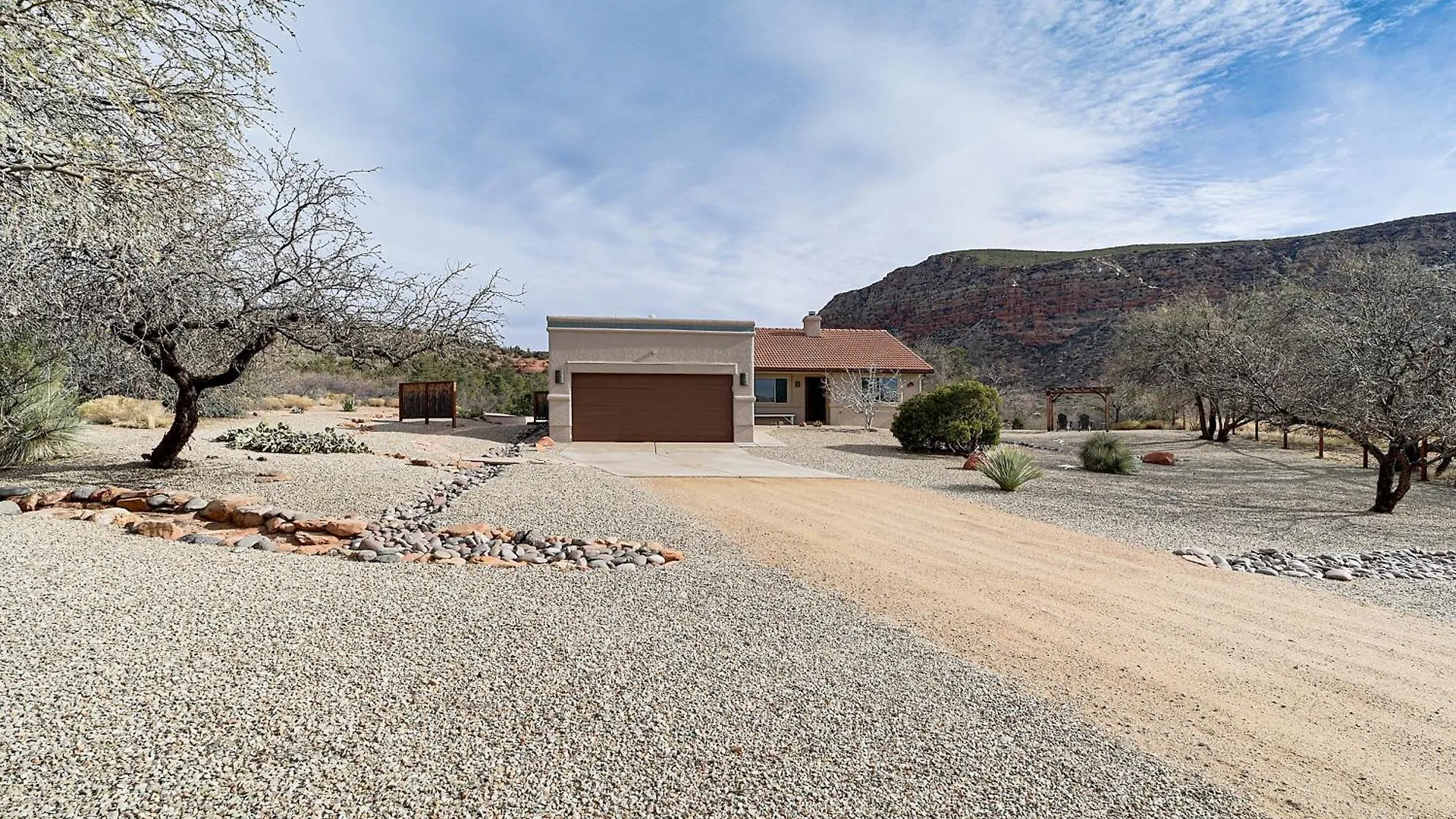 Secluded Escape With Patio And Red Rock Views! Holiday home