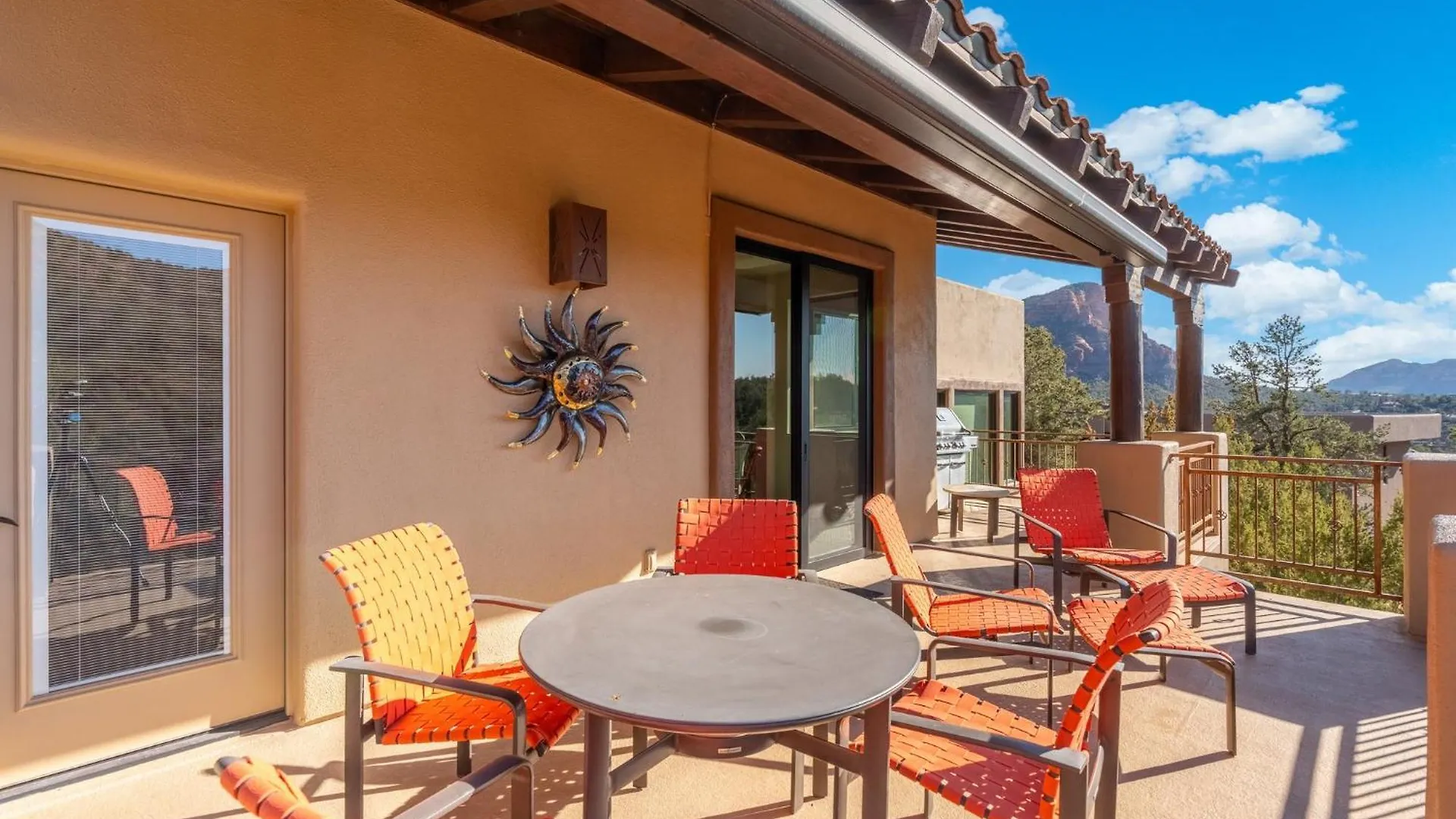 Hot Tub Game Stargazing And Mountain Views At Happy Javelina Sedona