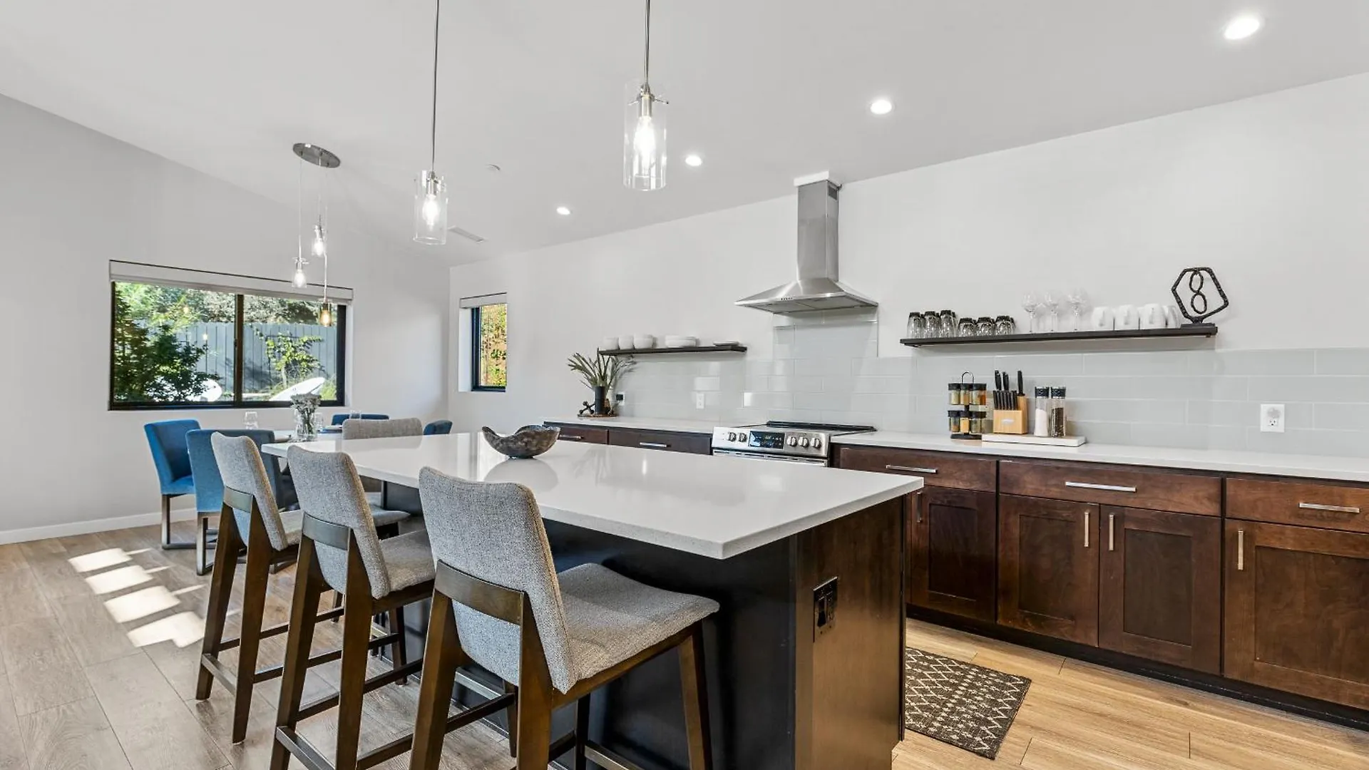 Modern Luxury In West With Hot Tub Holiday home Sedona