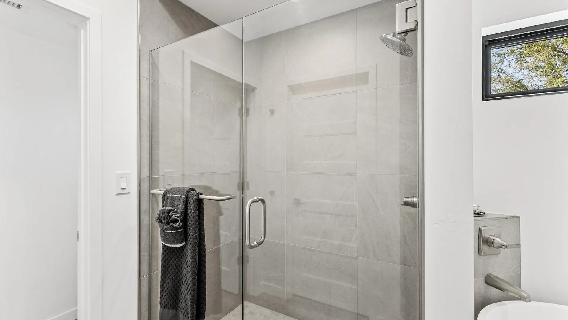 Modern Luxury In West With Hot Tub Седона