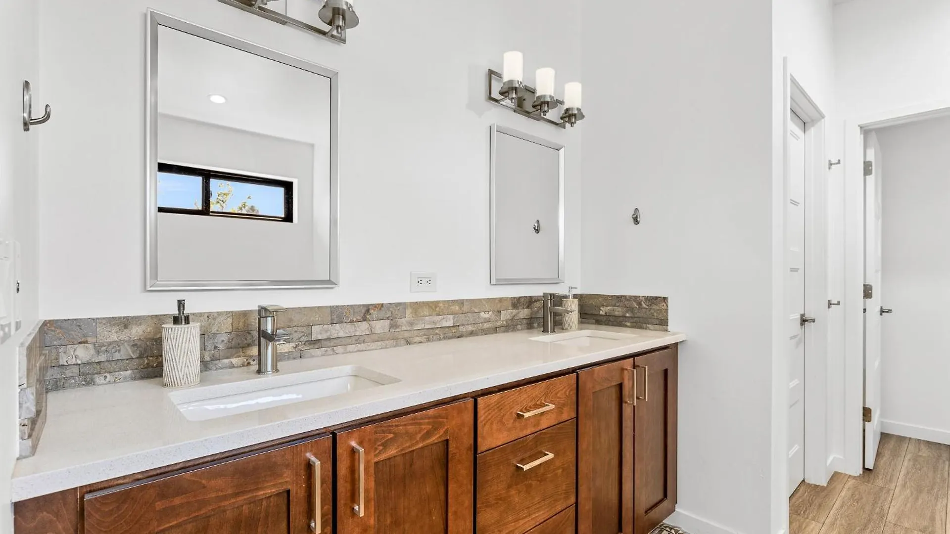 Modern Luxury In West With Hot Tub Sedona