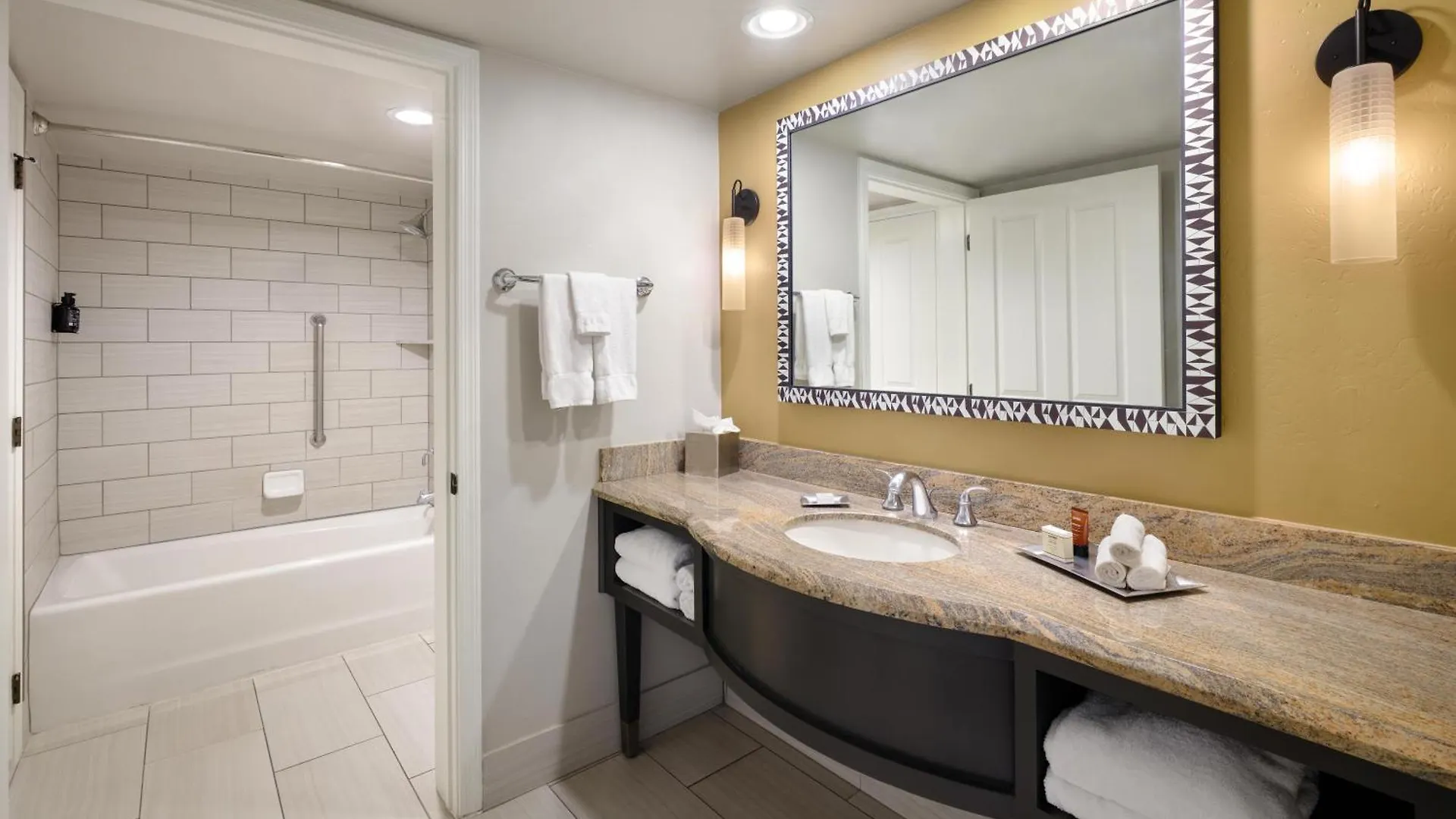 Hilton At Bell Rock 4*