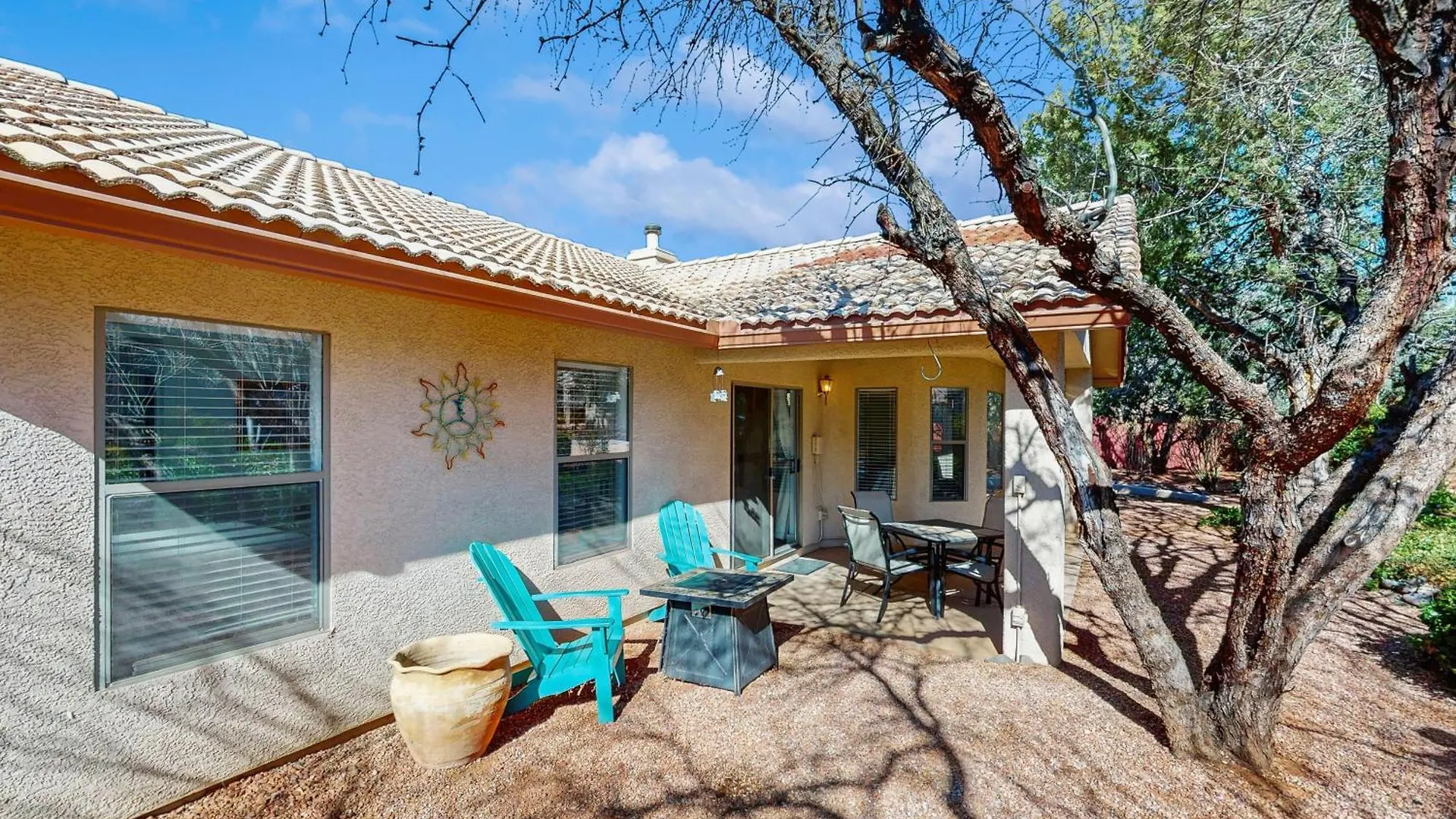 Bell Canyon Retreat *