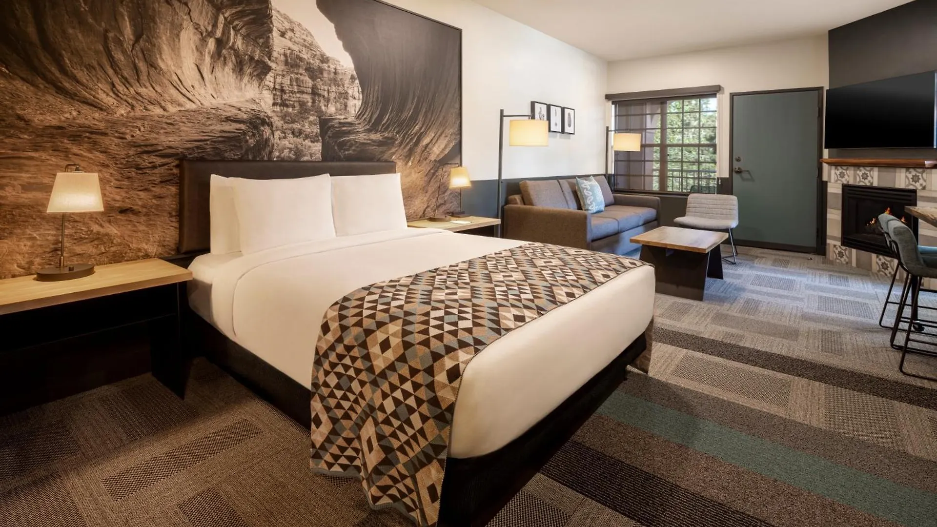 Mountain Modern Hotel