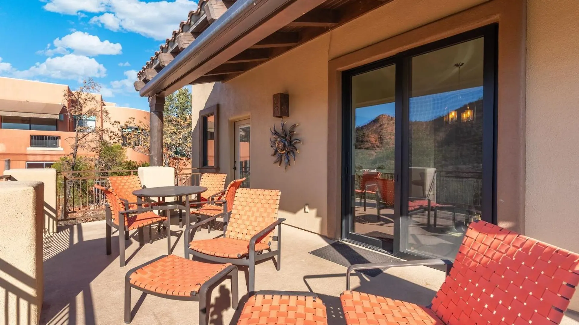 Hot Tub Game Stargazing And Mountain Views At Happy Javelina Sedona