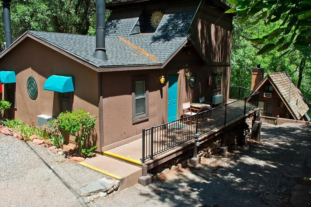 Oak Creek Terrace