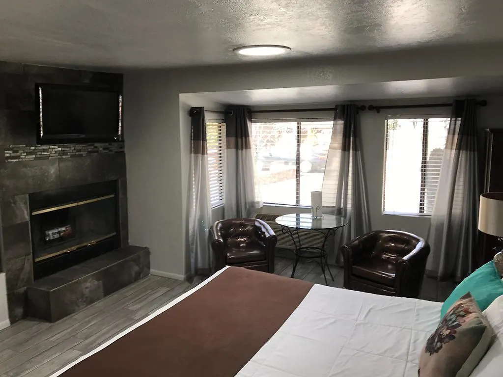 Lodge Oak Creek Terrace