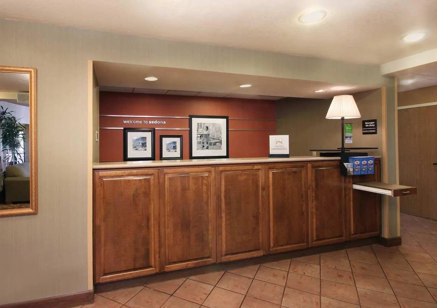 Hotel Hampton 3*