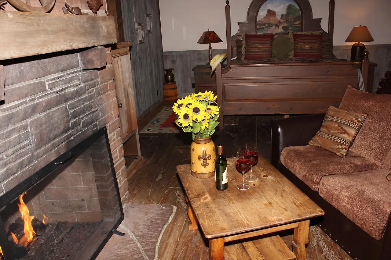 Adobe Village 4*