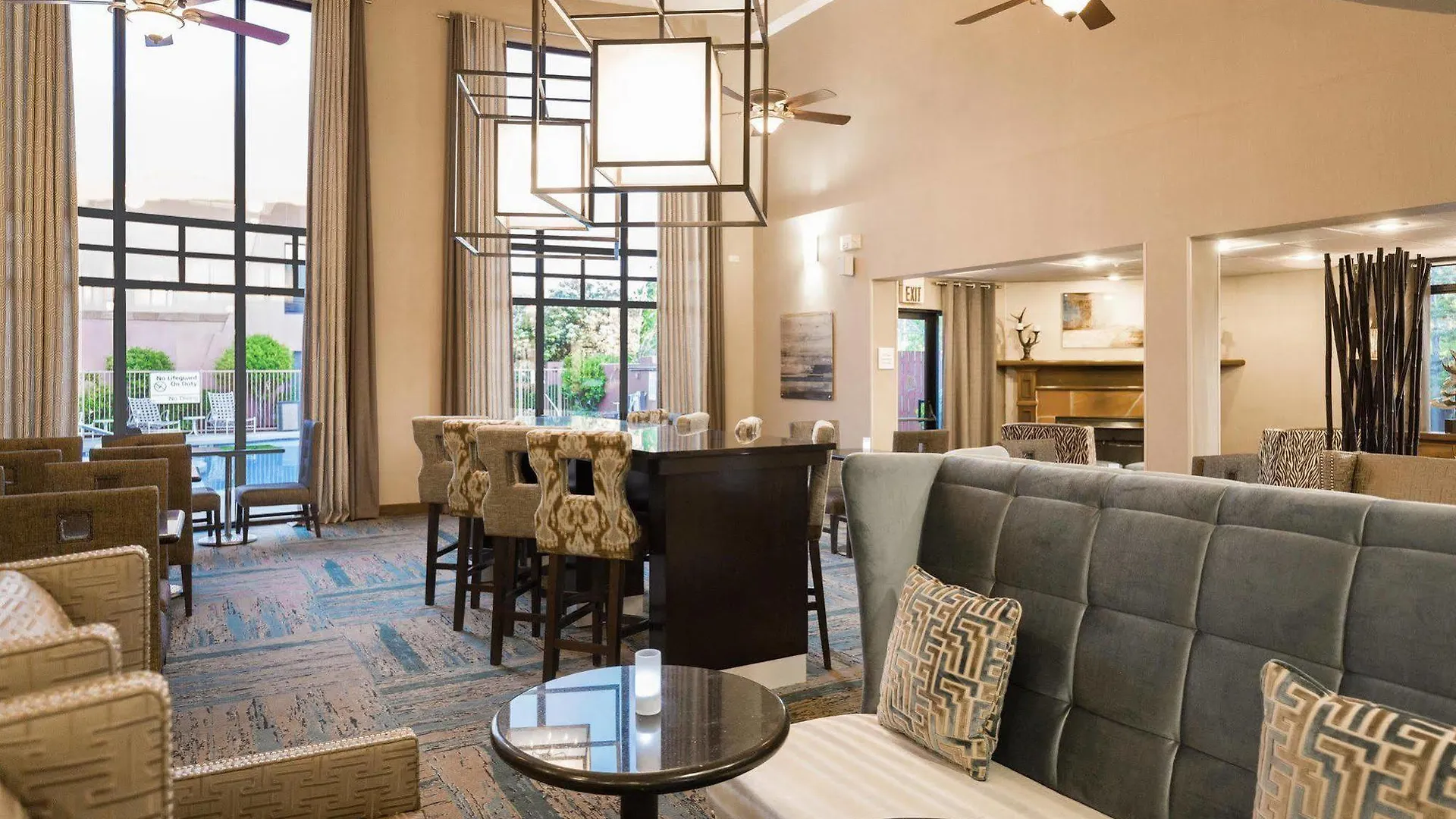 Hotel Hampton