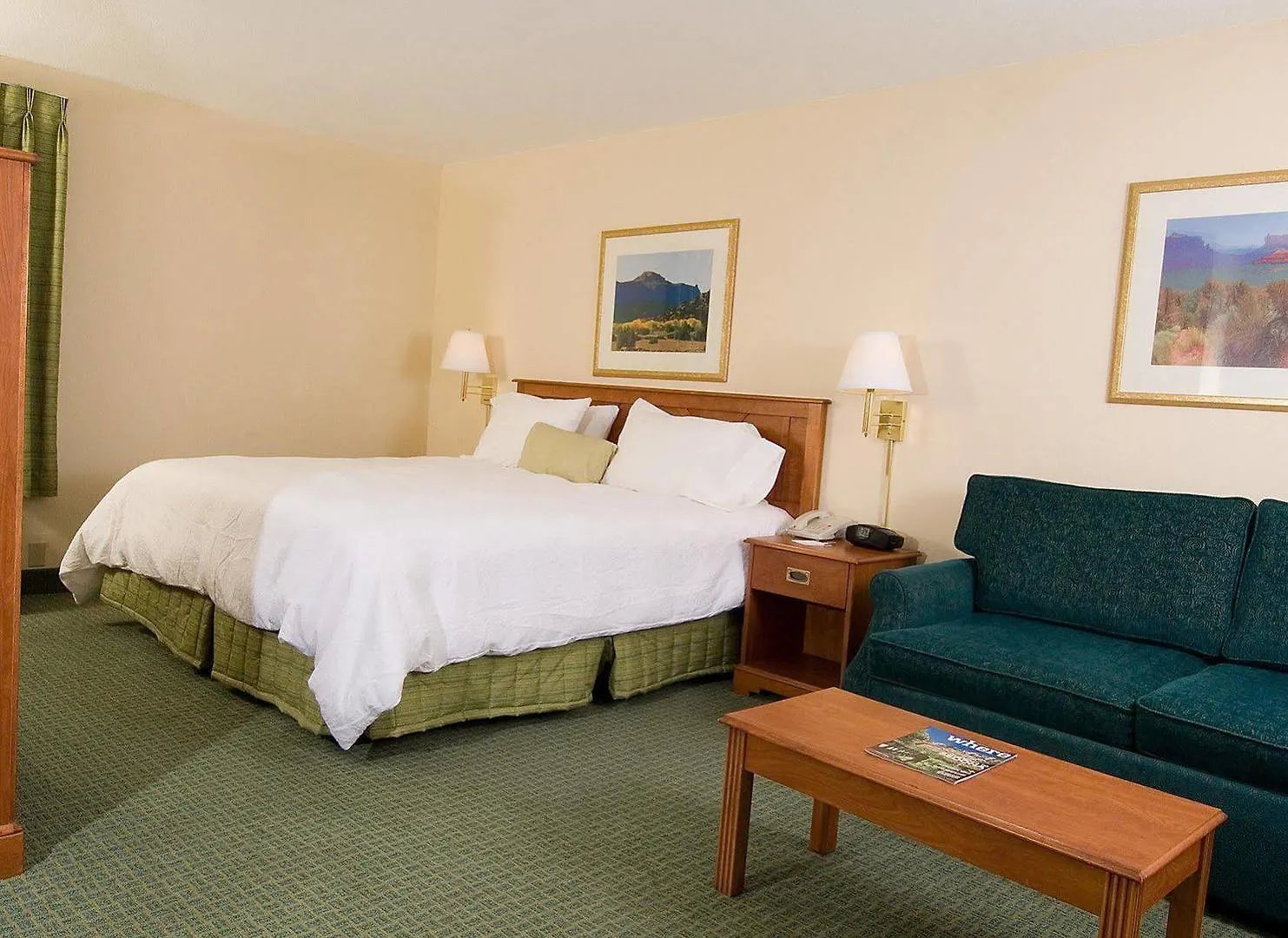 Hampton Hotel 3*