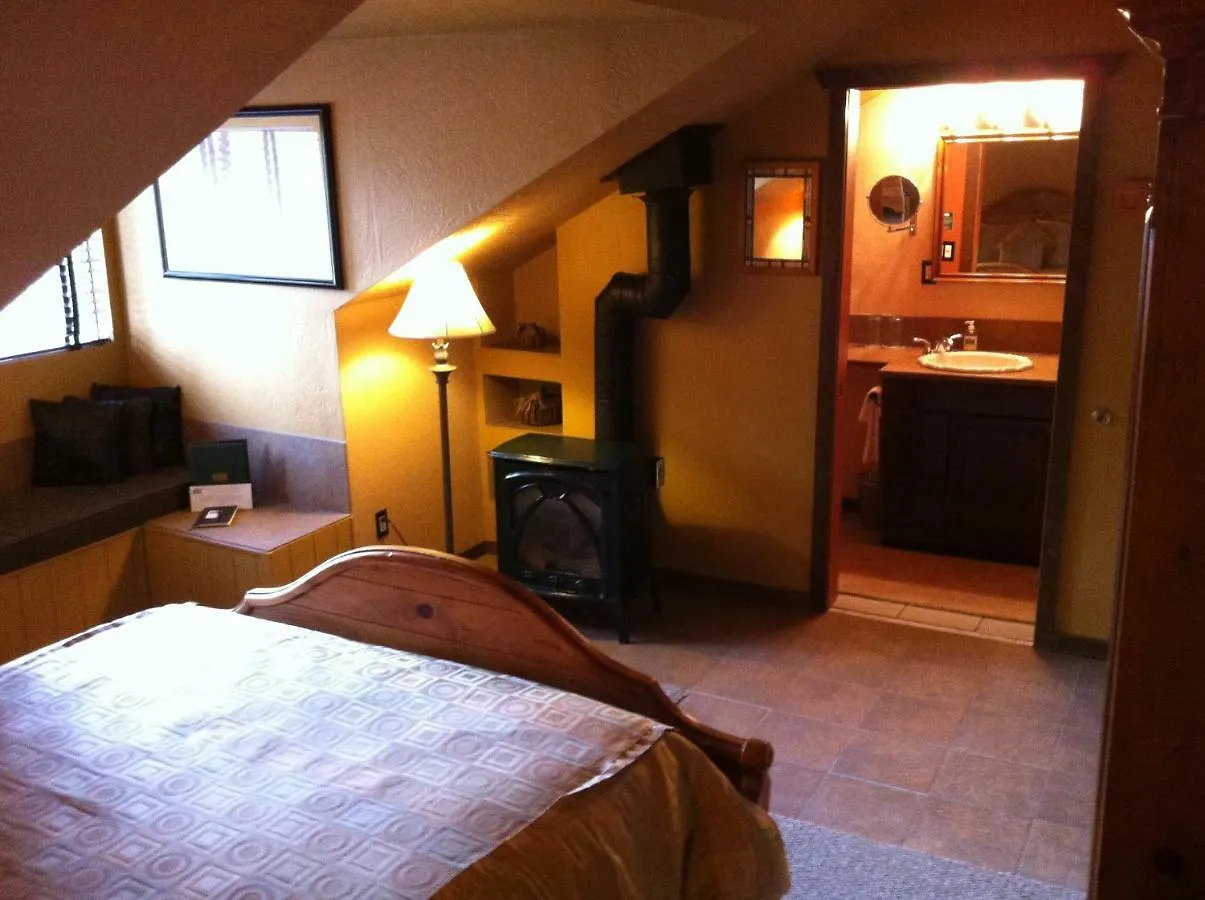 Bed & Breakfast At 3*
