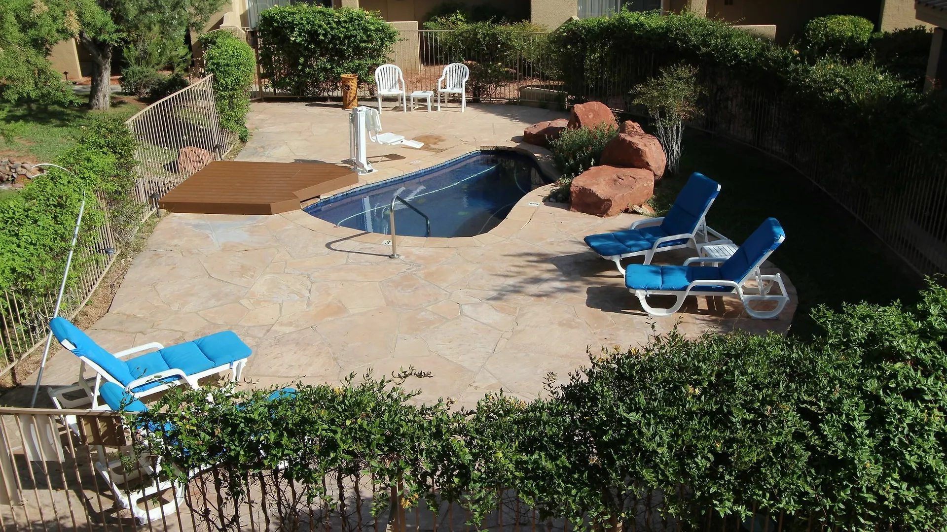 Springs 3*