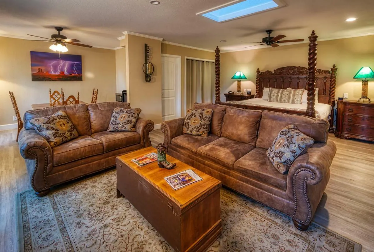 Lantern Light - Romantic Getaway (adults Only) Sedona