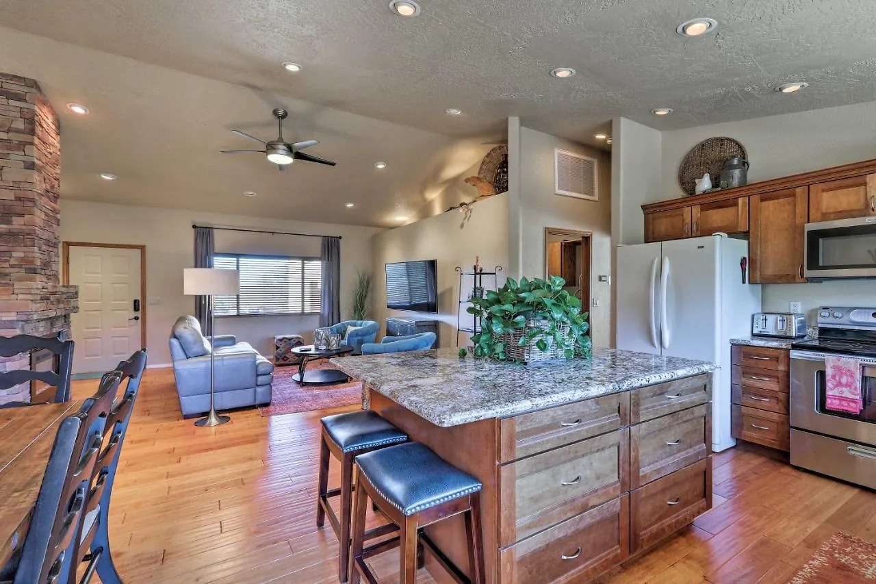Secluded Escape With Patio And Red Rock Views! *