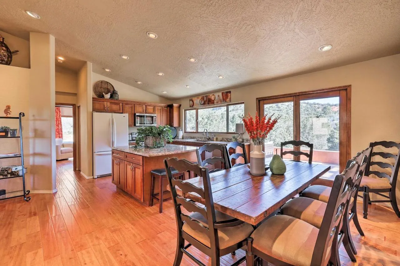 Secluded Escape With Patio And Red Rock Views! Holiday home *