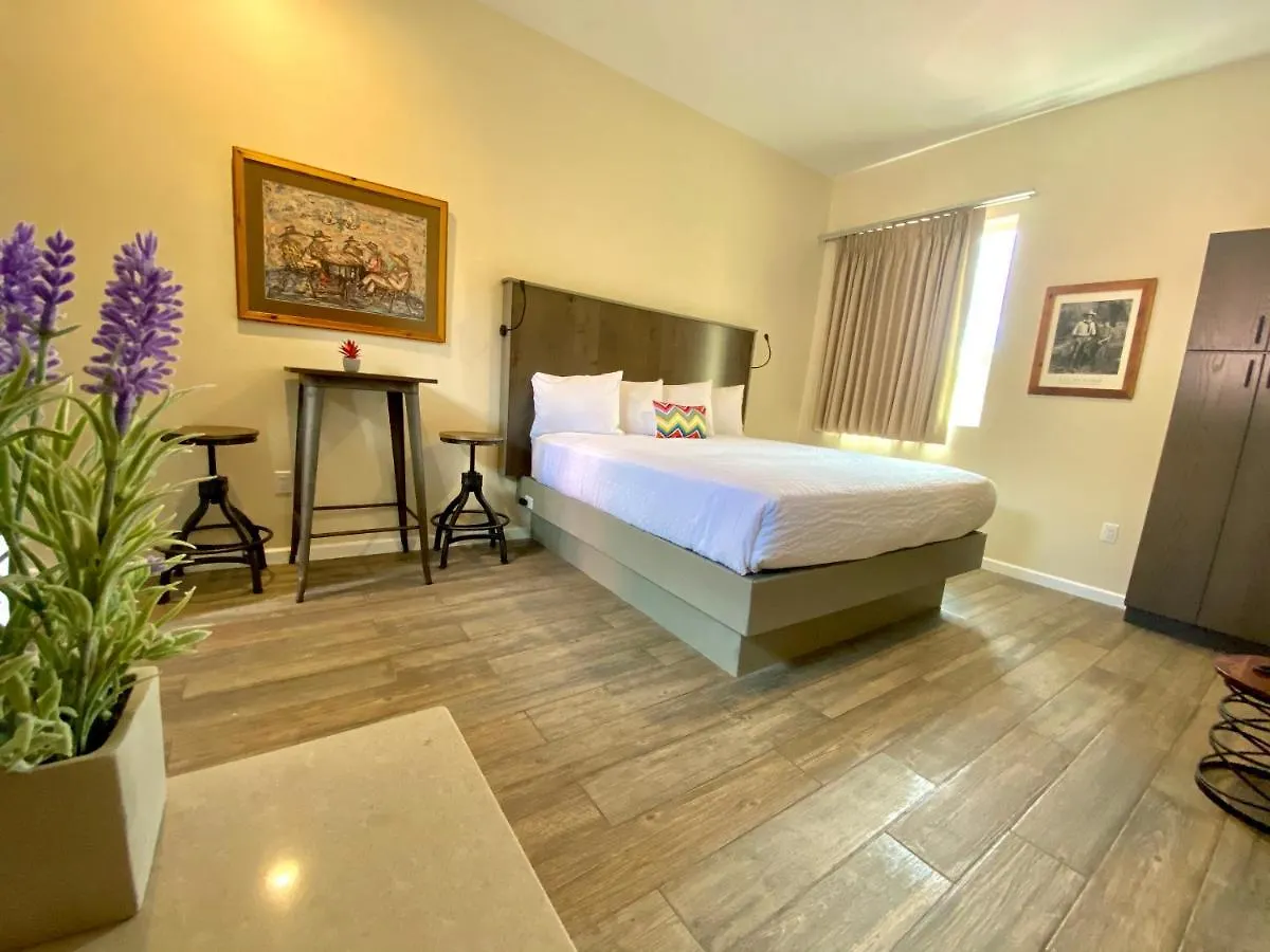 Village Hotel 2*