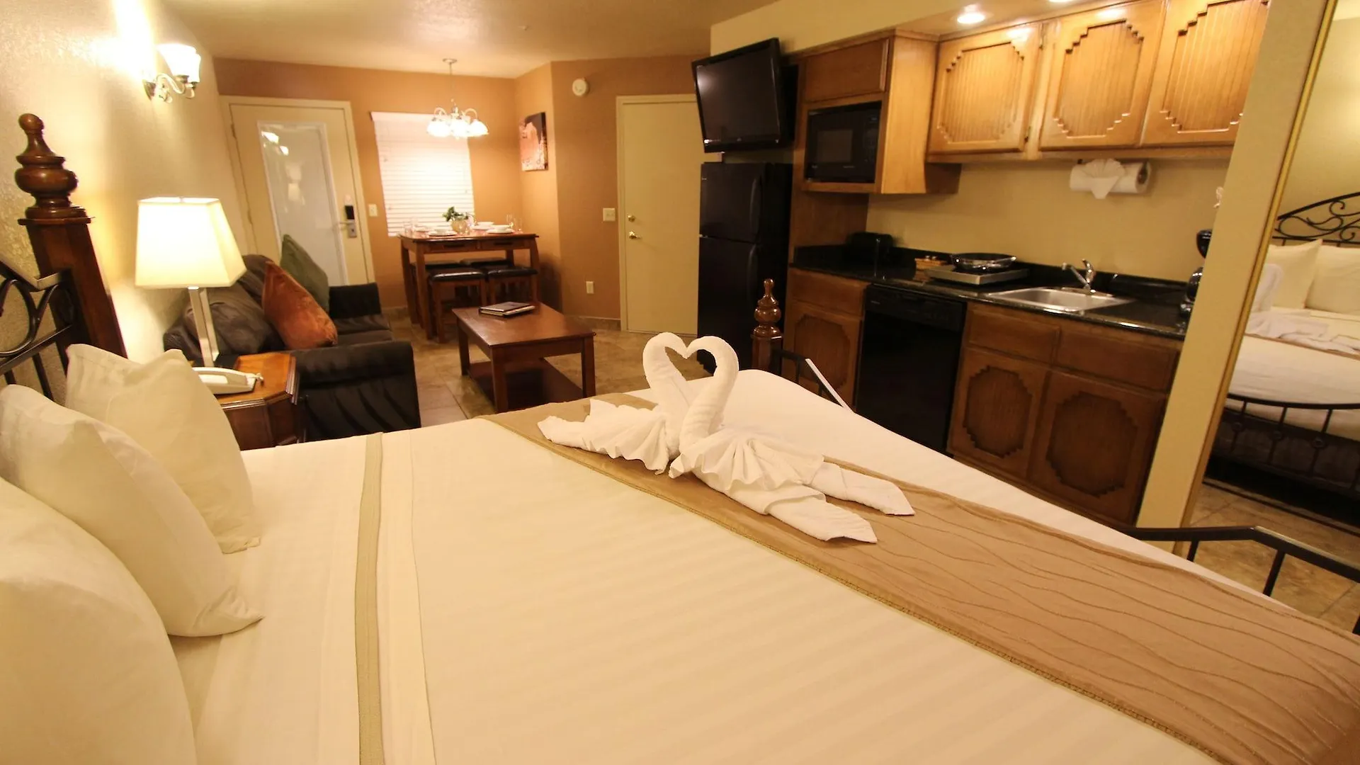 Springs Hotel 3*