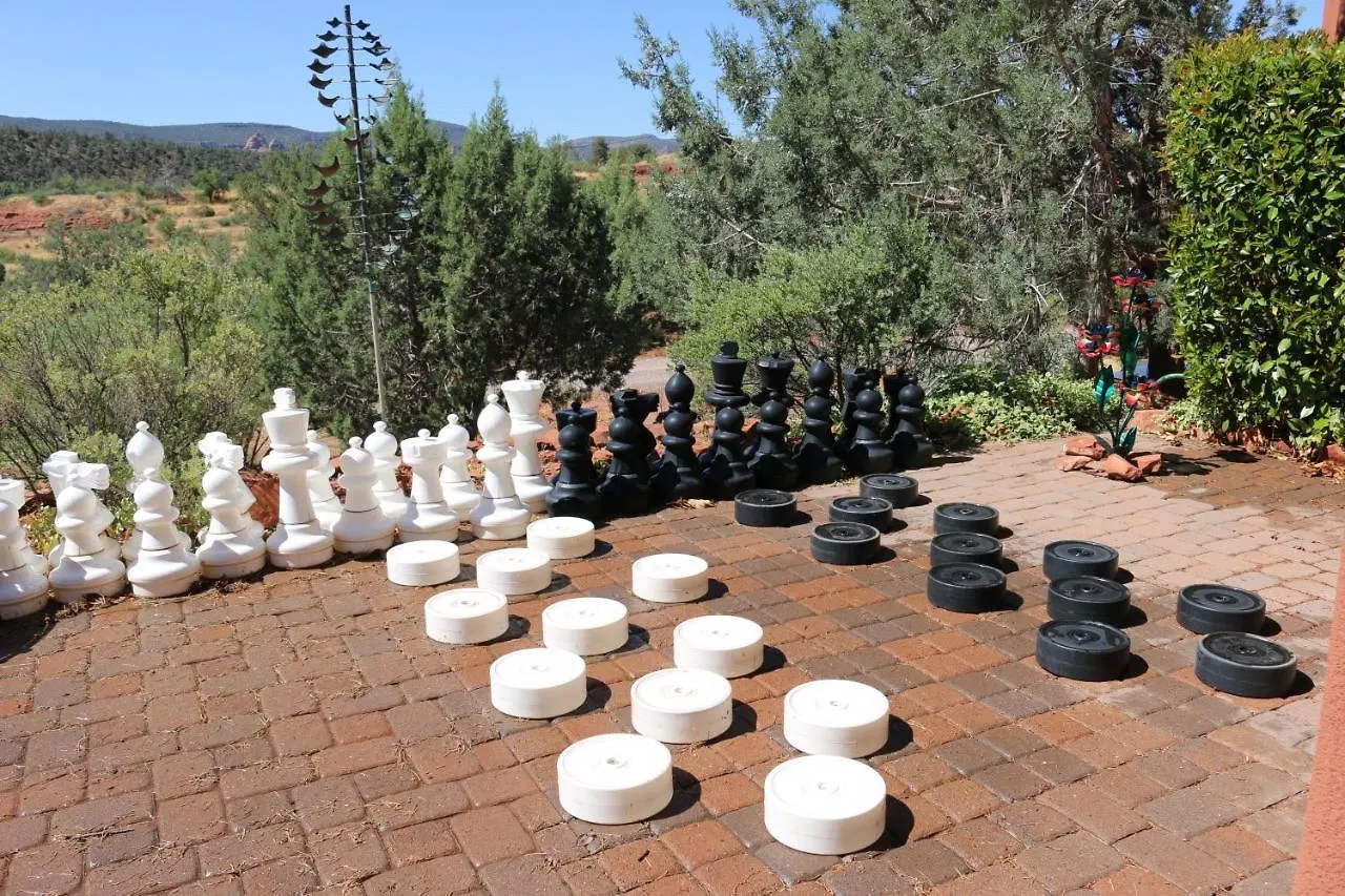 Cathedral Hideaway And Casita Bed & Breakfast *