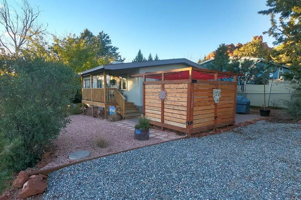 別荘 Serene 2 Bedroom! Walk To Trails! Red Rock Mountain Views! セドナ