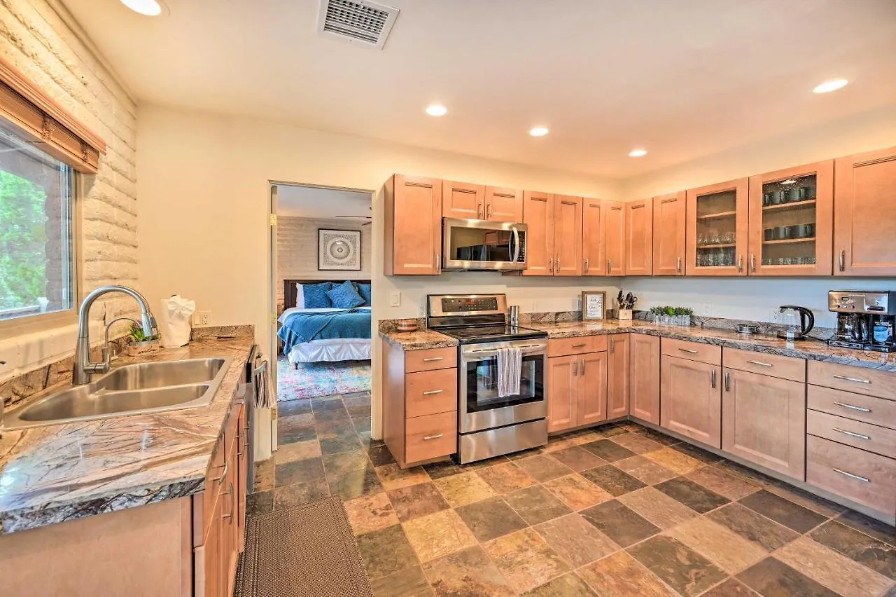Getaway With Patio And Panoramic Desert Views! Hébergement de vacances *