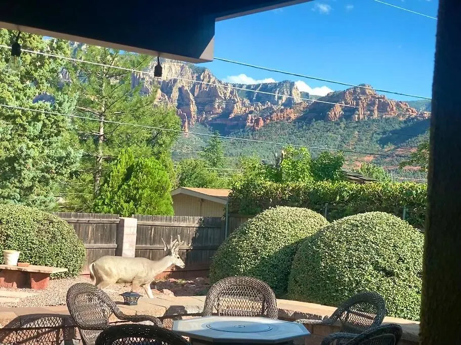 Prime Uptown Location- Mountain View- Kid Friendly - Sleeps 10 Ferienhaus *