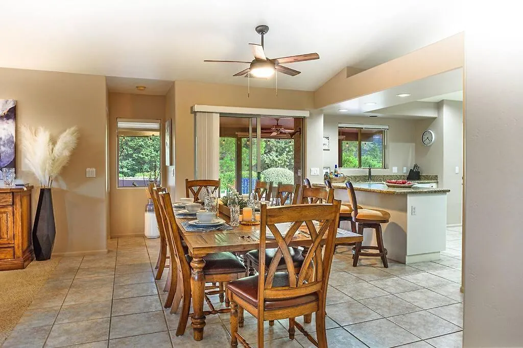 Ferienhaus Prime Uptown Location- Mountain View- Kid Friendly - Sleeps 10 Sedona