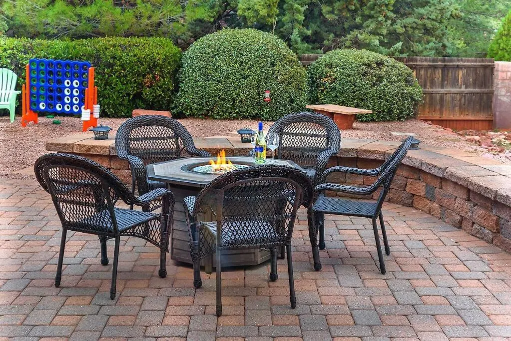Prime Uptown Location- Mountain View- Kid Friendly - Sleeps 10 Ferienhaus *