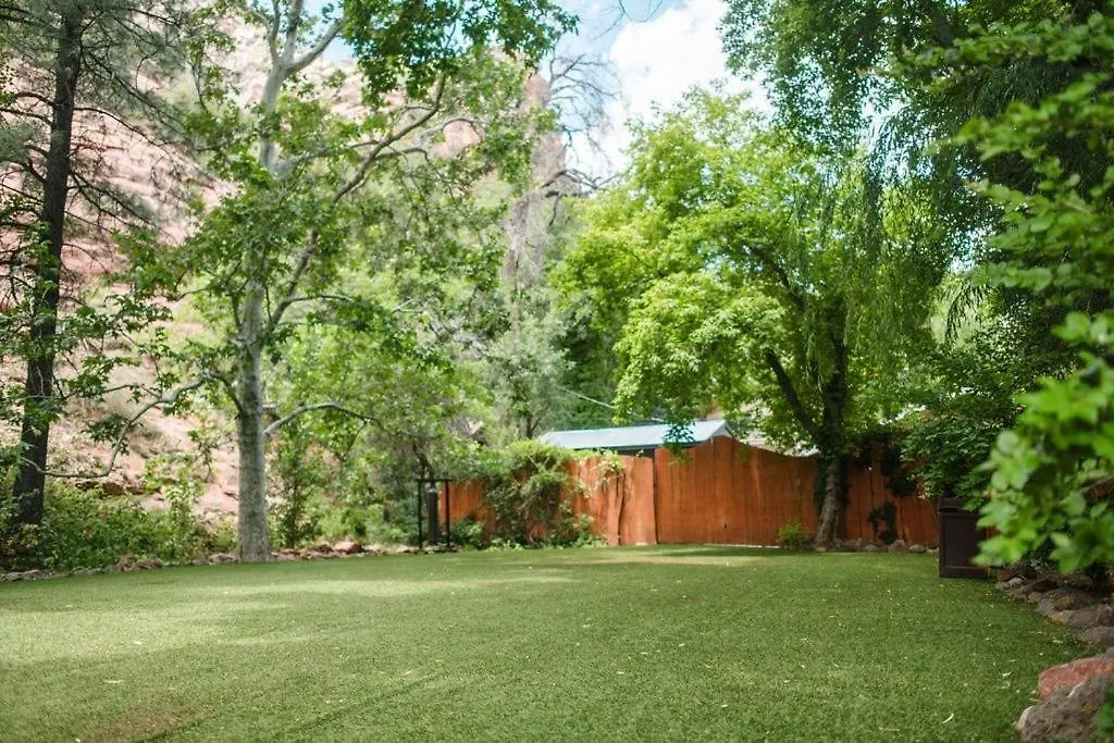 Destination Oak Creek 8 Apts *