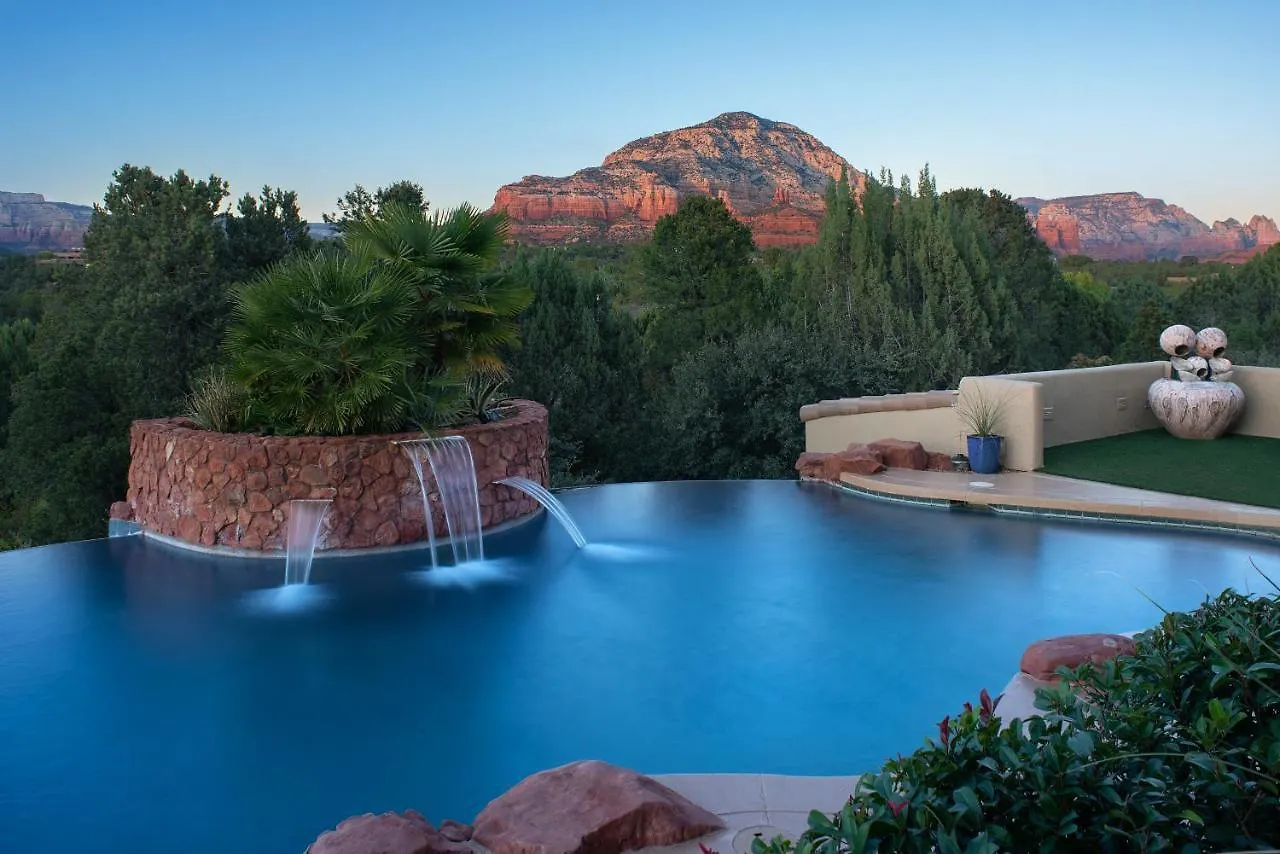 Palatial Paradise With Breathtaking Views Of Red Rock And Stunning Infinity Pool 度假居 *