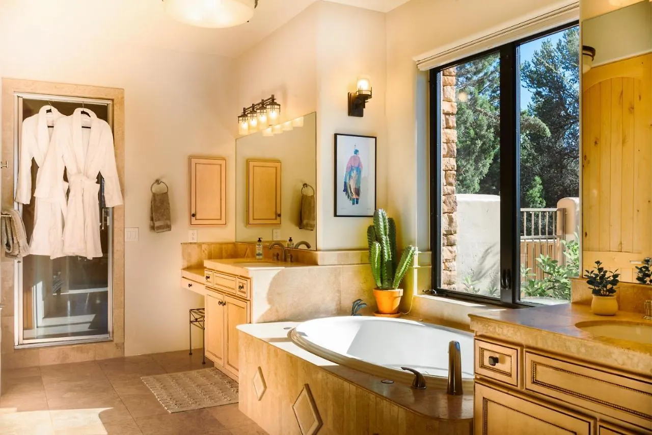 Palatial Paradise With Breathtaking Views Of Red Rock And Stunning Infinity Pool