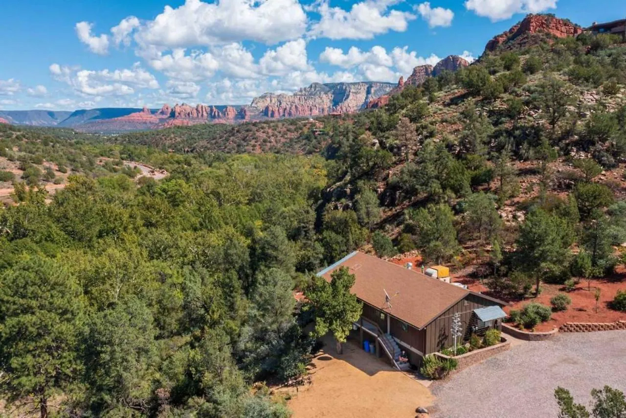 Casa vacanze Hike Cathedral Rock And Then Cool Off In Oak Creek!
